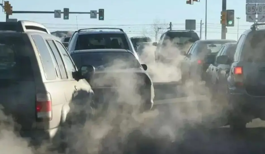 为什么汽车尾气会造成空气污染，和这几个因素有关